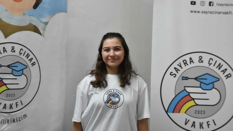İkizlerinin anısına kurduğu vakıf, geçirdiği kaza sonrası hayata tutunma nedeni oldu / Ek fotoğraflar