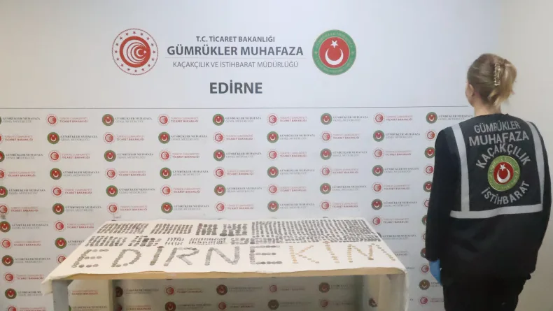 İpsala ve Kapıkule'de 7 bin 160 tarihi eser ele geçirildi