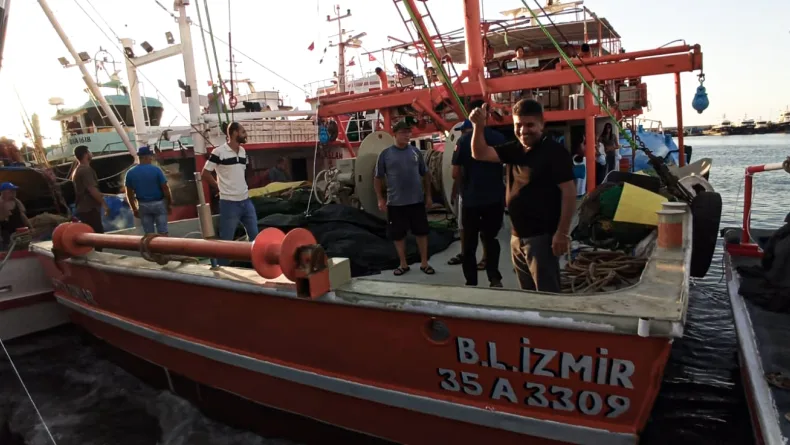 İskenderun’da balıkçılar ‘Vira Bismillah’ dedi