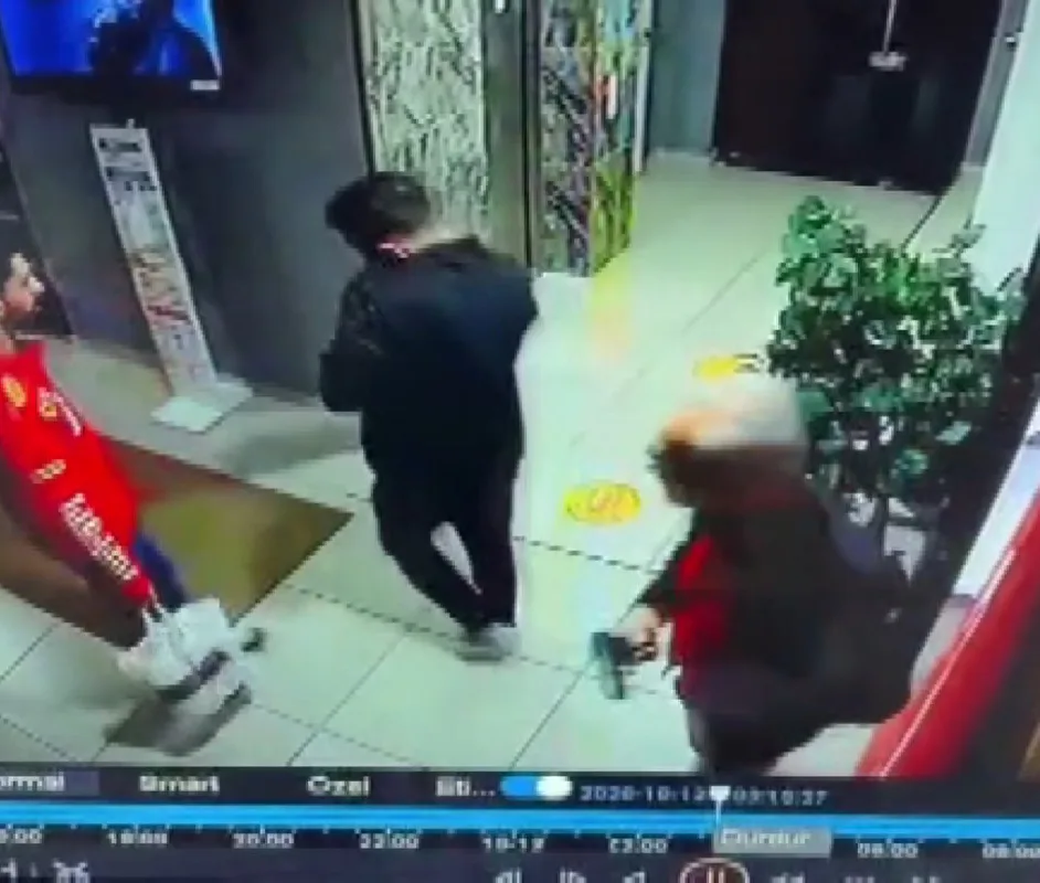İstanbul'da haraç almak için iş yeri kurşunlayan şebekeye operasyon:13 gözaltı