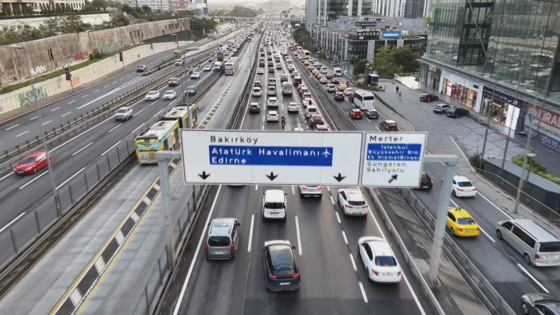 İstanbul'da trafik yoğunluğu yüzde 71'e ulaştı