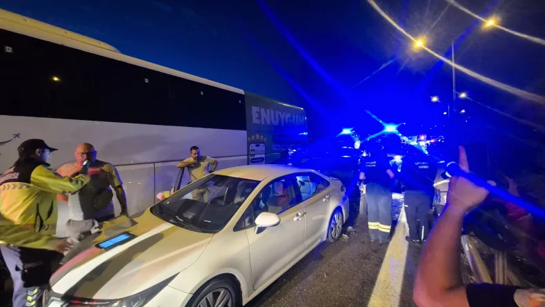 İstanbul-İzmir Otoyolu'nda zincirleme kaza: 11 yaralı
