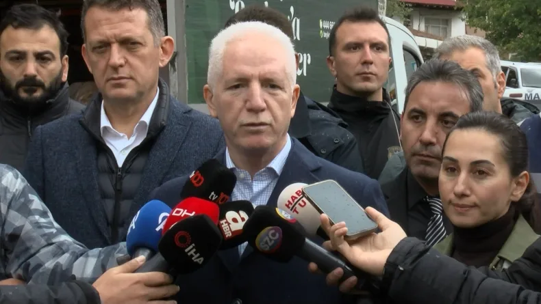 İstanbul Valisi Davut Gül: Zorunlu olmadıkça evlerinizden çıkmayın