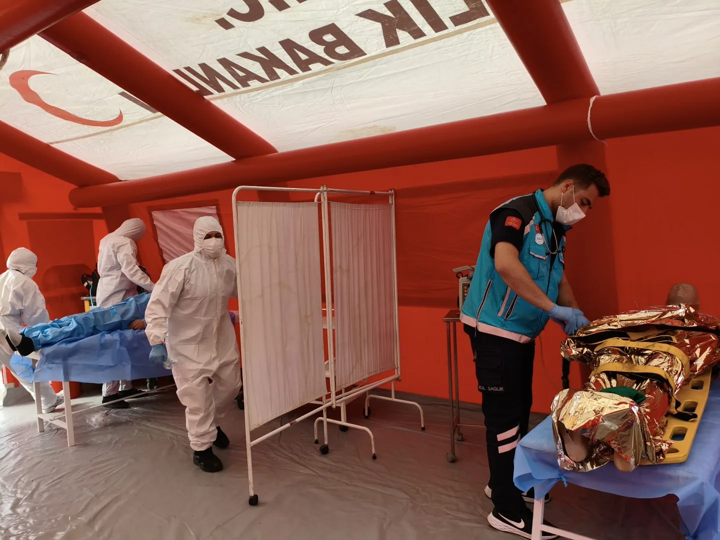 İzmir'de 2 bin 198 personelin katılımıyla deprem tatbikatı