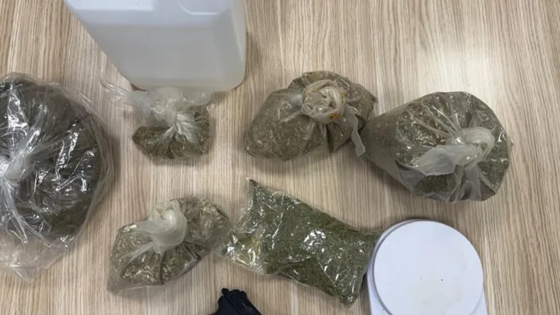 İzmir'de uyuşturucu operasyonu; 4 tutuklama