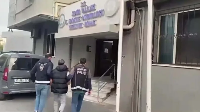 İzmir merkezli yasa dışı bahis operasyonu: 32 gözaltı