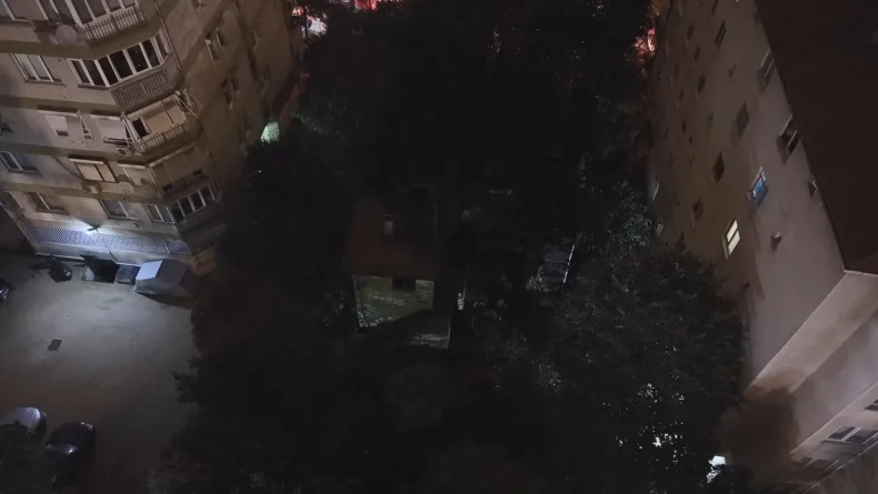 Kadıköy’de 3 katlı ahşap köşkte yangın