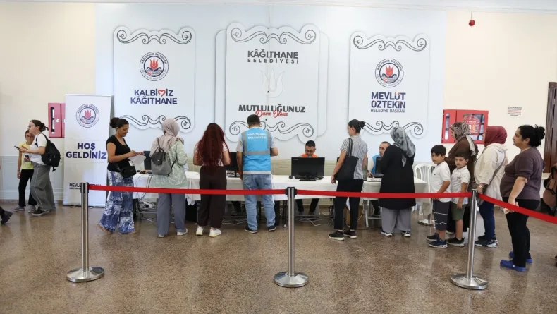 Kağıthane’de 22 bin öğrenciye çanta ve kırtasiye desteği