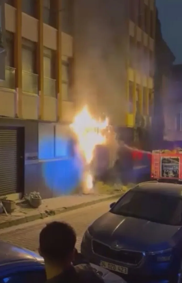 Kağıthane'de iş yerinde çıkan yangın söndürüldü