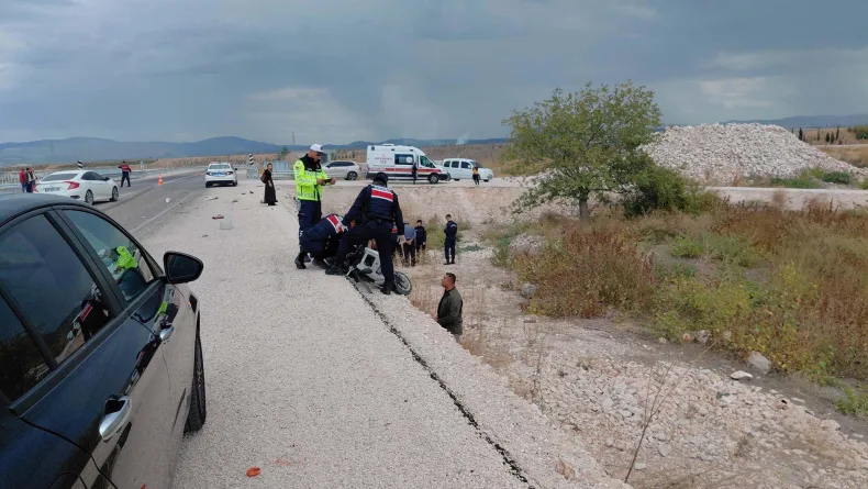 Kamyonun çarptığı elektrikli bisikletin sürücüsü öldü