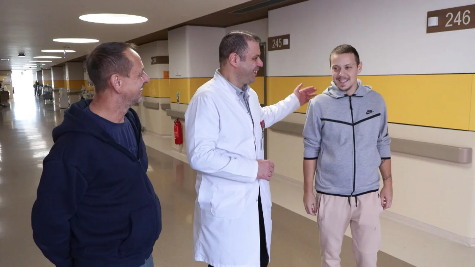 Kan grubu uyumsuzluğu böbrek nakline engel olmadı