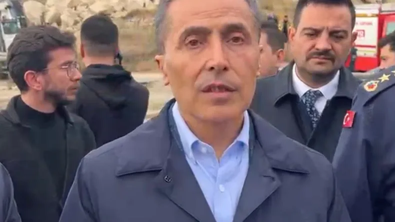 Kapadokya'da peribacasından kopan kayalar düştü; 2 ölü, 1 yaralı