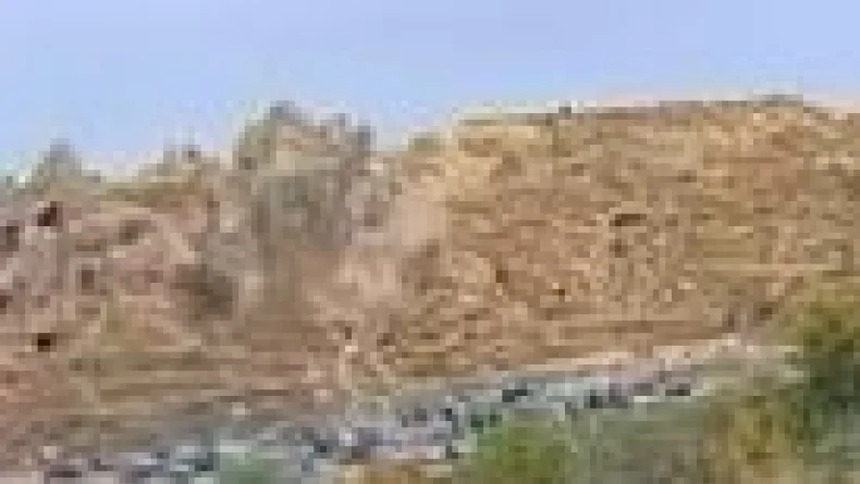 Kapadokya'da peribacasından kopan kayalar düştü; 3 ölü, 5 yaralı (7)