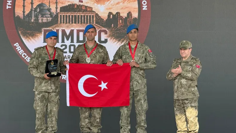 Kara Kuvvetleri'nin 'Askeri Dron Yarışması'nda Türkiye şampiyon oldu