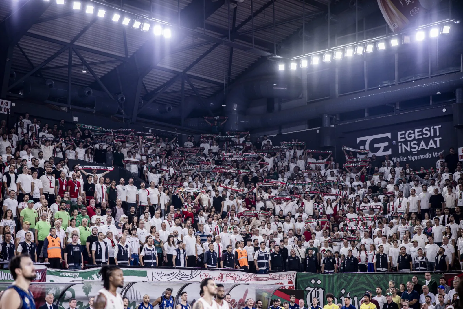 Karşıyaka potada taraftarına kavuştu
