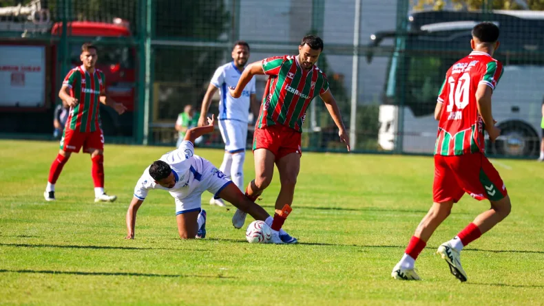Karşıyaka puanı son anda kurtardı