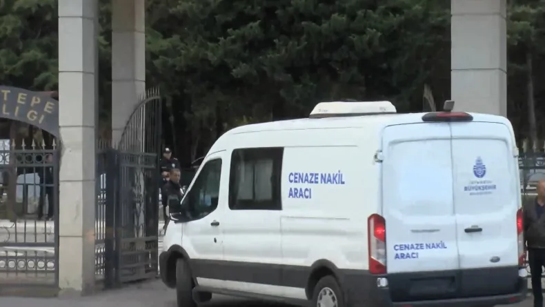 Kaşif Kozinoğlu'nun mezarından alınan örnekler yeniden kabrine konuluyor -1