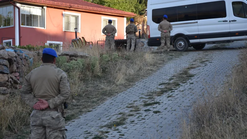 Kayıp Büşra bebeğin satıldığı iddiası; 6 gözaltı (2)