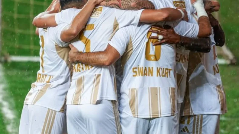 Kayserispor, ligin en fazla gol atan ve en az gol yiyen takımı oldu