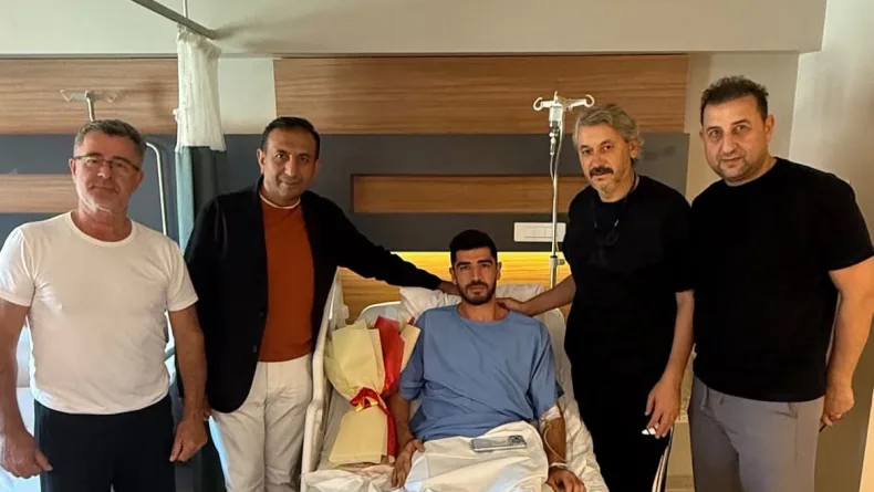 Kayserispor'un savunma oyuncusu Fethi Özer ameliyat oldu
