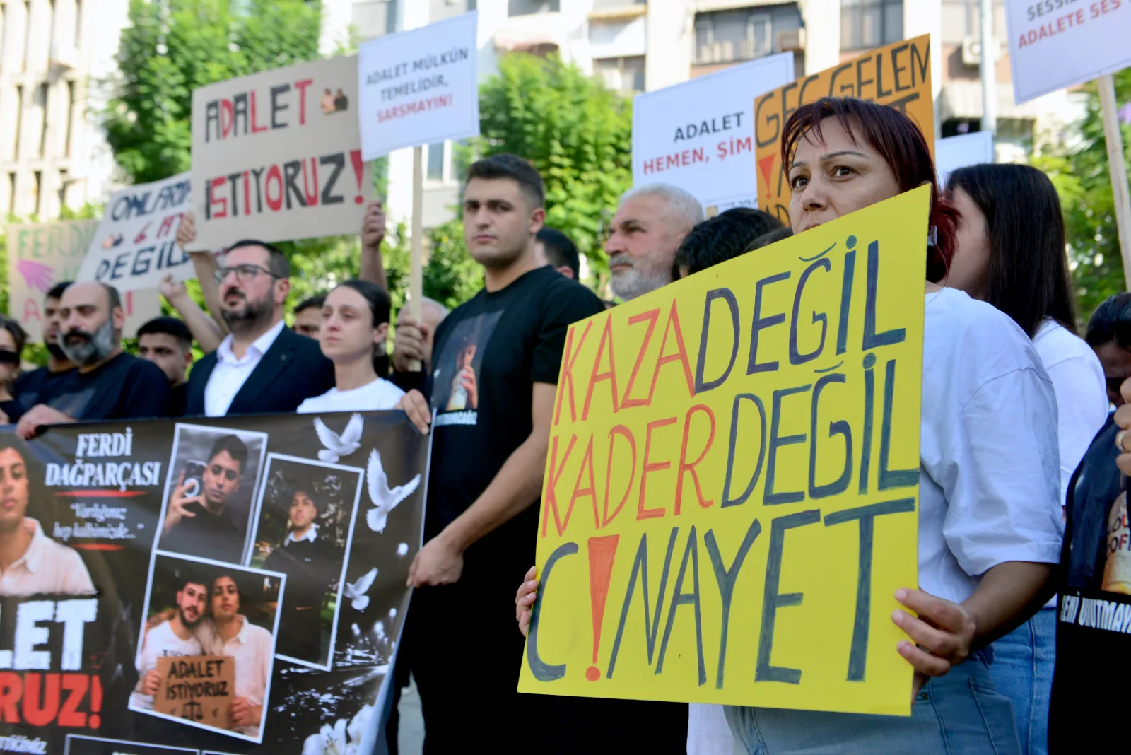 Kazada ölen 2 arkadaşın aileleri: Adalet eksiksiz tecelli etsin