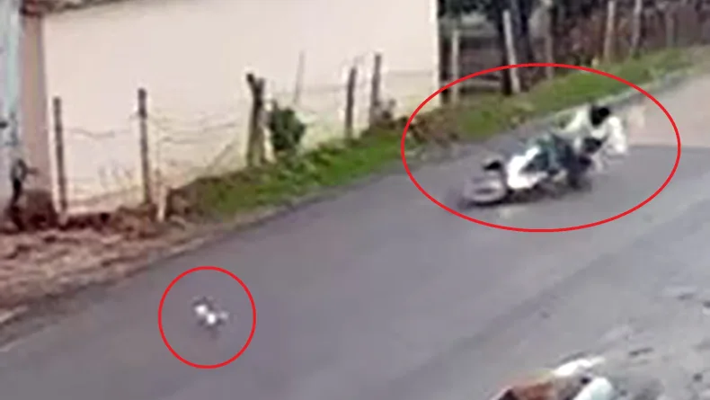 Kediye çarpmamak için manevra yaptığı motosikleti devrilen sürücü yaralandı
