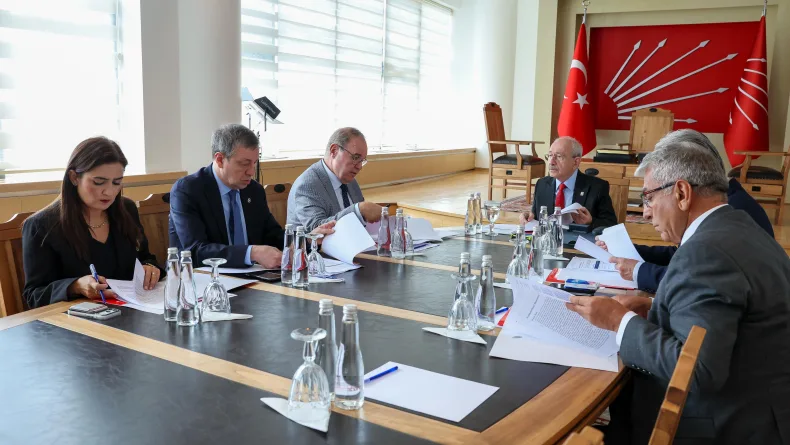 Kılıçdaroğlu, 'Ekonomi Masası' toplantısına başkanlık etti