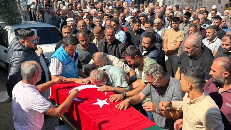 KKTC'de gemi kazasında cansız bedenine ulaşılan Mahmut toprağa verildi