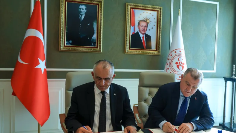 KKTC'de iki yükseköğrenim öğrenci yurdu yapılacak
