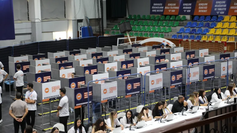 KKTC Sağlık Bakanı Dinçyürek görevinden istifa edeceğini açıkladı