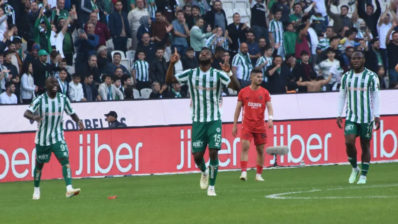 Konyaspor- Gençlerbirliği maçı fotoğrafları