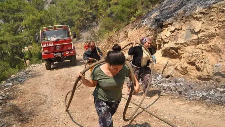 Köylerini iki kez kurtardılar, 'Çevre Ödülü'nü kazandılar / Ek fotoğraflar