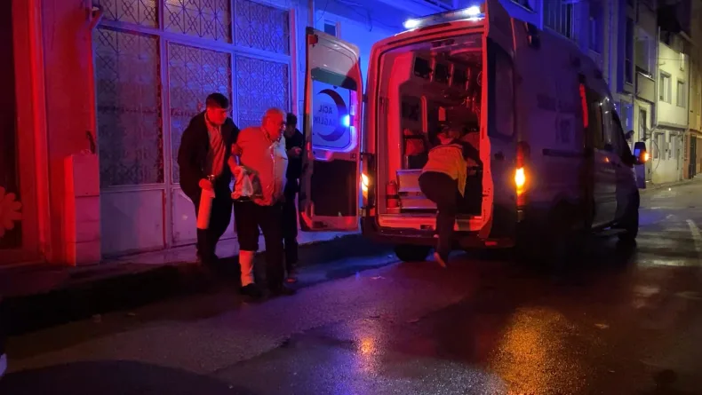 Kullandığı oksijen tüpü alev alan hasta yaralandı