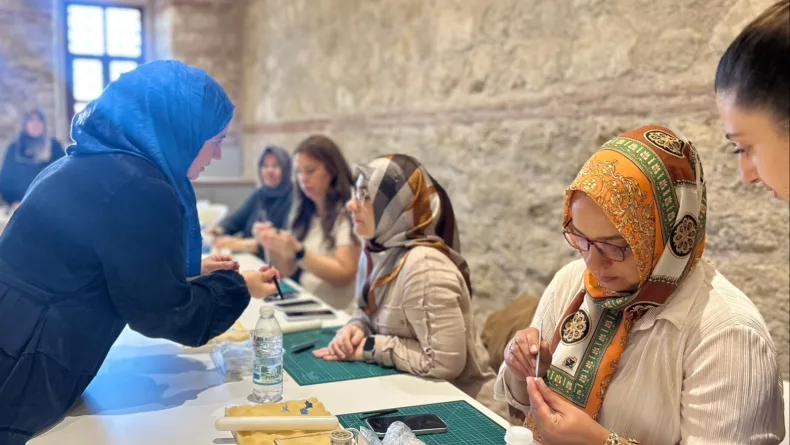 Kültür Yolu Festivali’nde 'esnek soğuk porselen atölyesi' yapıldı