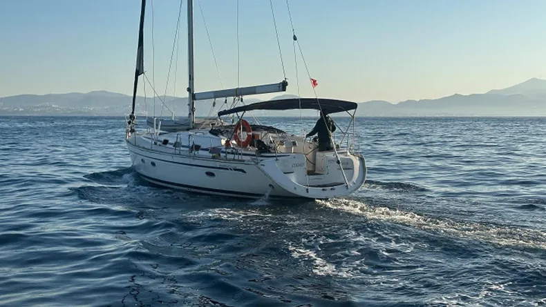 Kuşadası açıklarında 10 kaçak göçmen yakalandı
