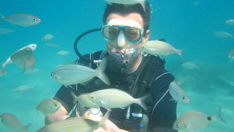 Kuşadası’nın su altı güzellikleri, dalış tutkunlarının ilgisini çekiyor