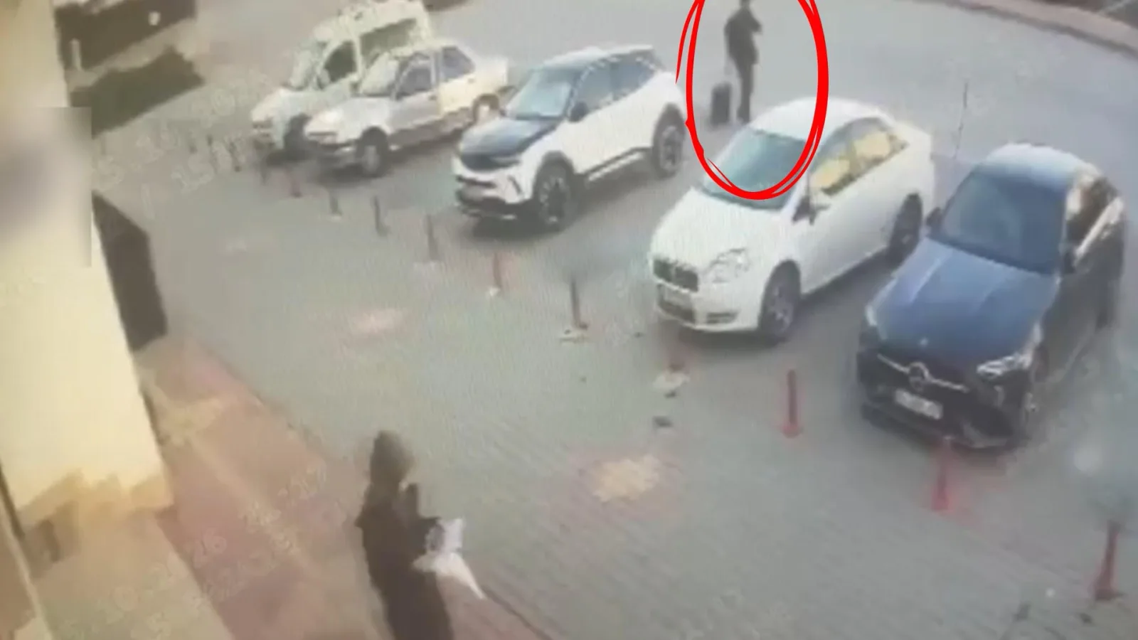 Kuyumcu dükkanında 1,8 milyon TL'lik altını bozdururken suçüstü yakalandı