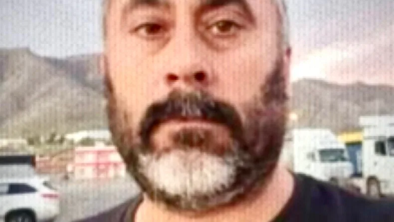 Lastiği patlayan TIR, önündeki TIR'a çarptı ; 1 ölü