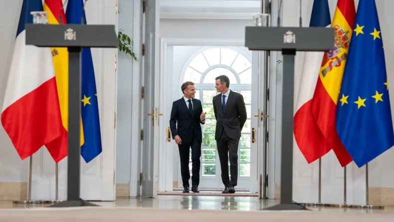 Macron'dan İngiltere’ye çağrı: AB'ye dönün