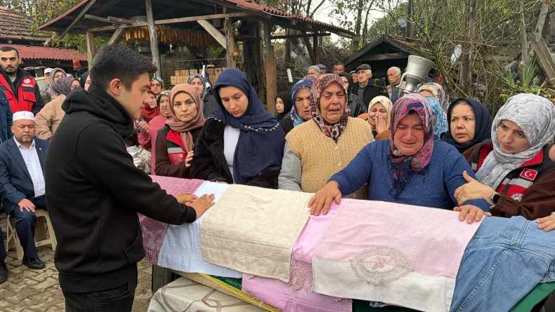 Maden ocağındaki grizu patlamasında ölen 2 işçi toprağa verildi