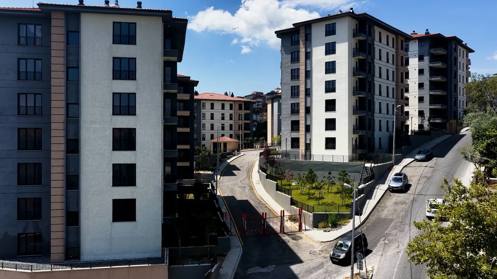 Maltepe'de çöken binanın hak sahipleri için yeni konutlar hazırlandı