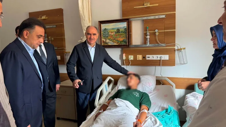 Manisa’da okul yakınında silahlı saldırı; 11 yaralı / Ek fotoğraflar