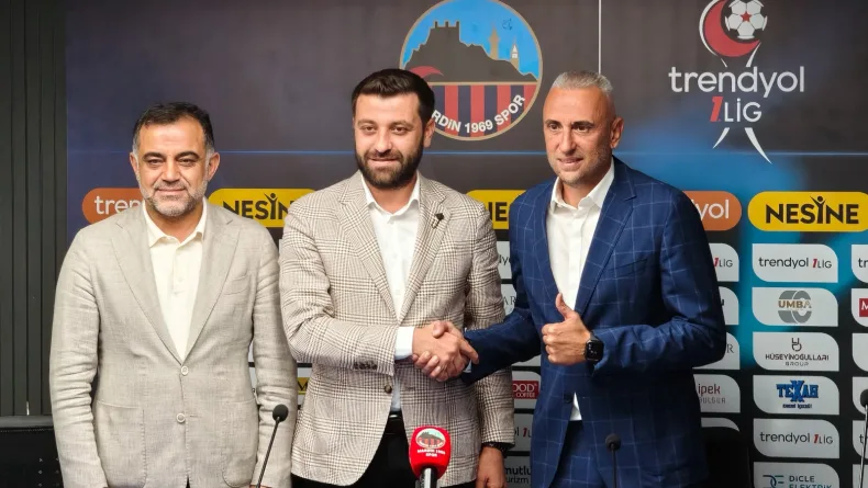 Mardin 1969 Spor'da teknik direktör Petev'e imza töreni