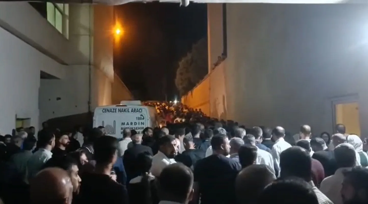 Mardin’de otomobil su kanalına uçtu: 4’ü çocuk, 6 ölü (2)