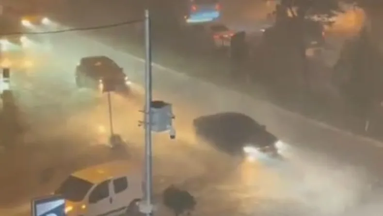 Mardin’de sağanak, kuvvetli rüzgar ve dolu etkili oldu