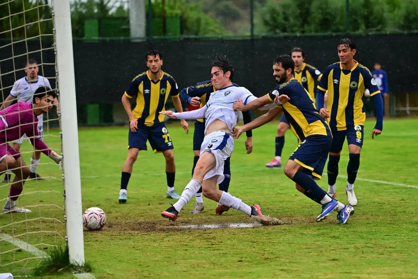 Menemen Futbol Kulübü - Karacabey Belediyespor: 0-1