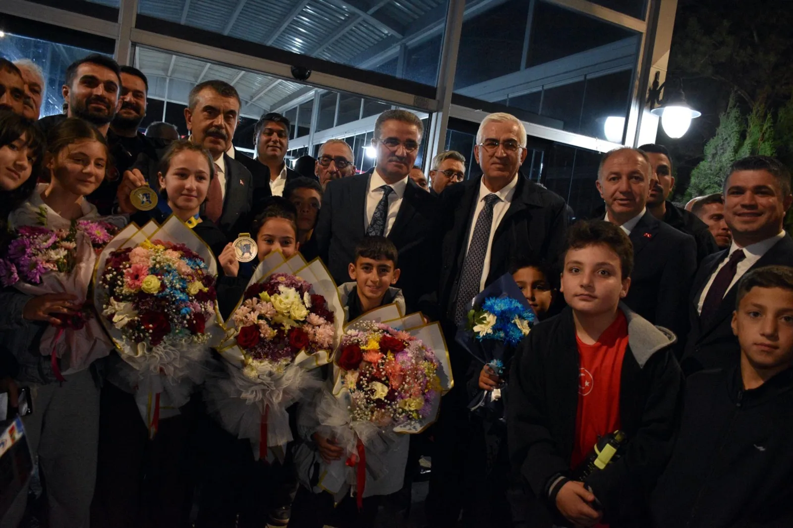 Milli Eğitim Bakanı Tekin'den, Balkan şampiyonu sporculara karşılama