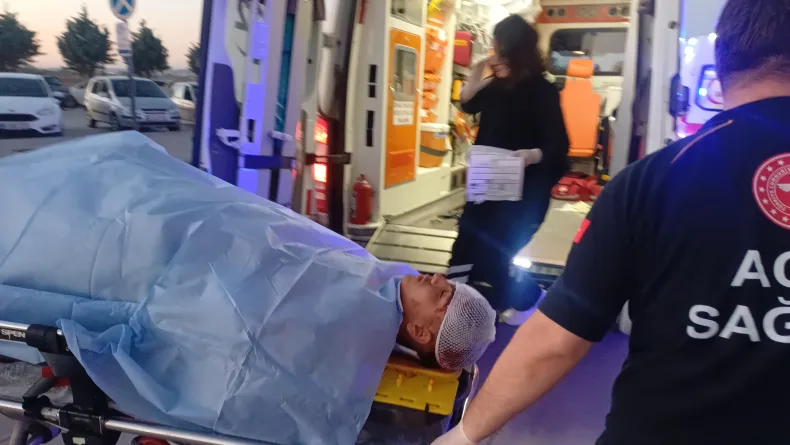 Motosikletiyle kaza yapan 14 yaşındaki çocuk ağır yaralandı