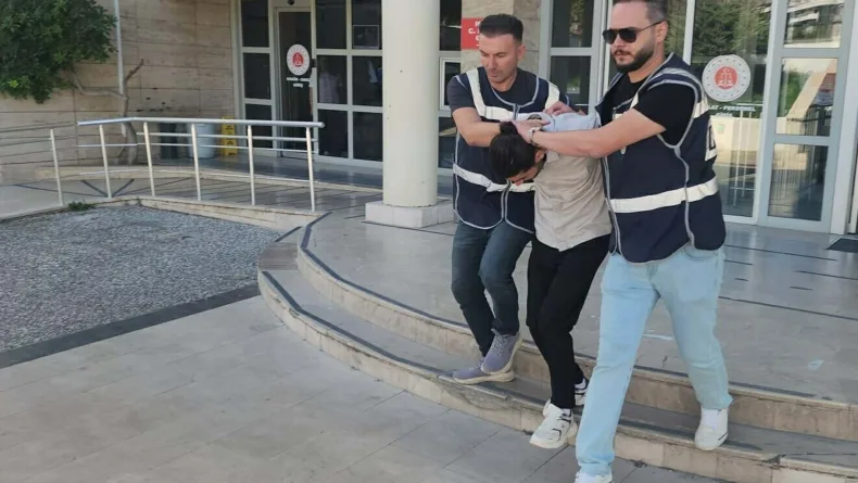 Muğla'da Atatürk büstünü söküp götüren şüpheli tutuklandı
