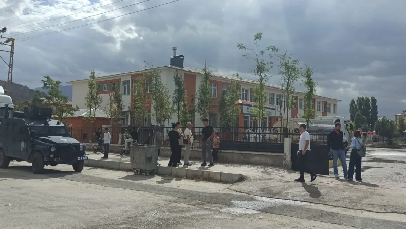 Öğrenci, okula tüfekle geldi / Ek fotoğraflar